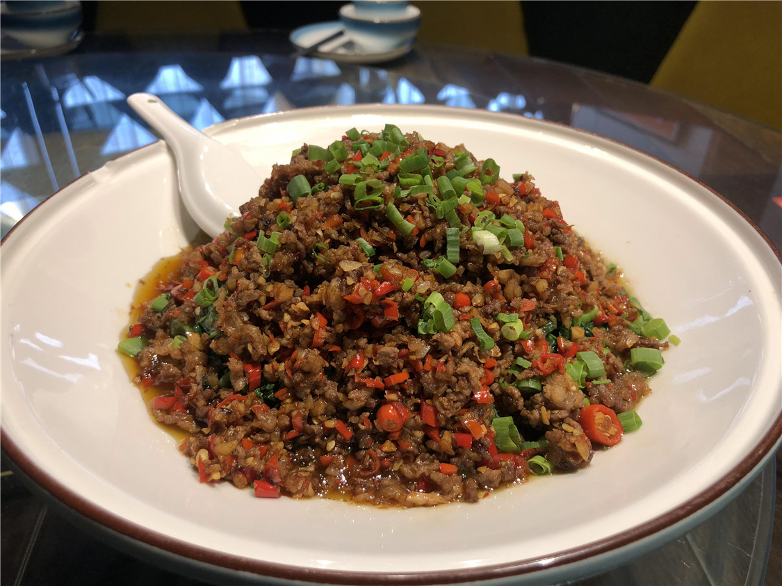 有朋自远方来,就来这里吃下饭捞菜牛肉,直勾味蕾!